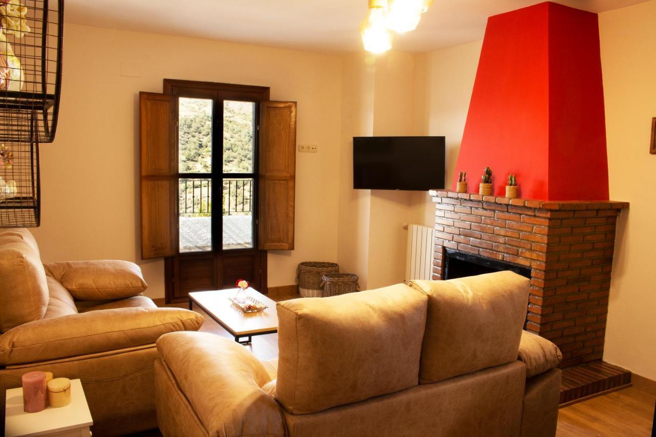 Puerta Bubion Apartamentos Екстер'єр фото